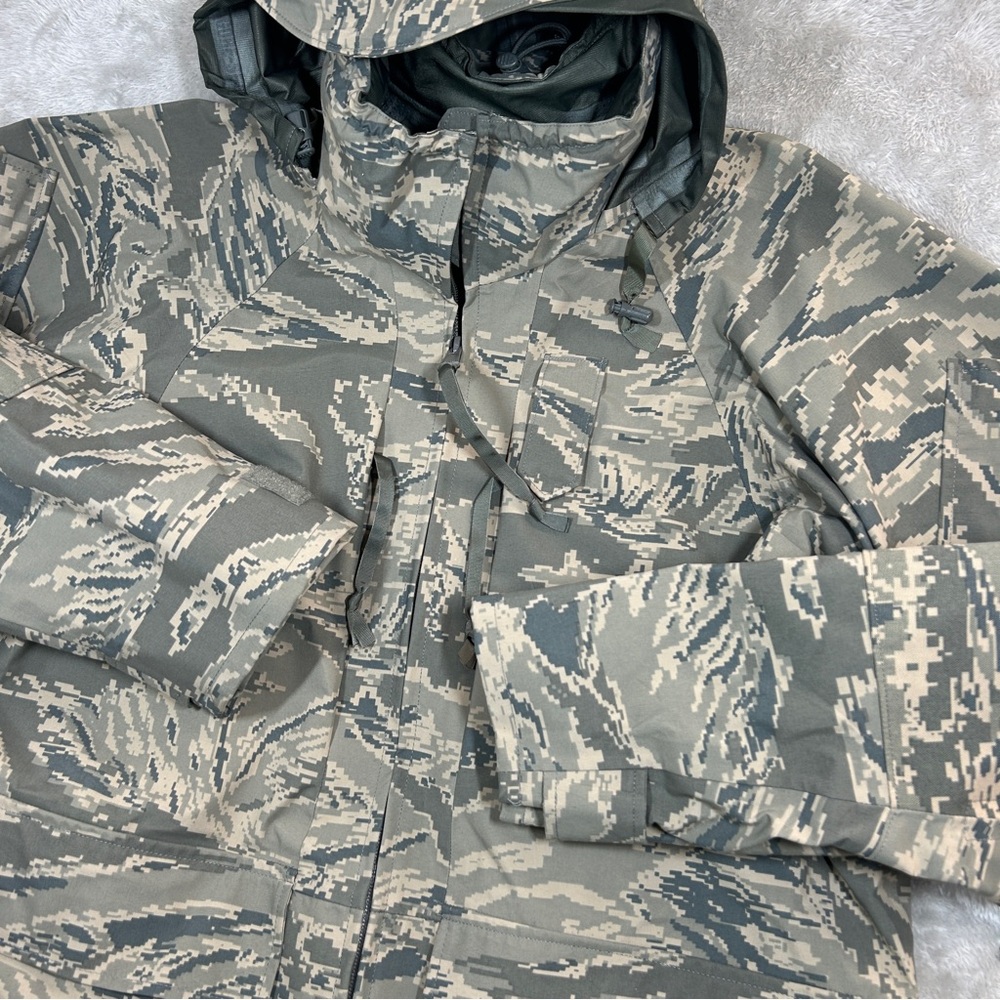Gore Tex Jacket Mens Medium Regular Camouflage Environmental Parka Military